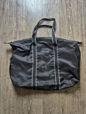 Pierre Cardin Lightweight Nylon Black Gray Tote Duffle Bag. Zip Top